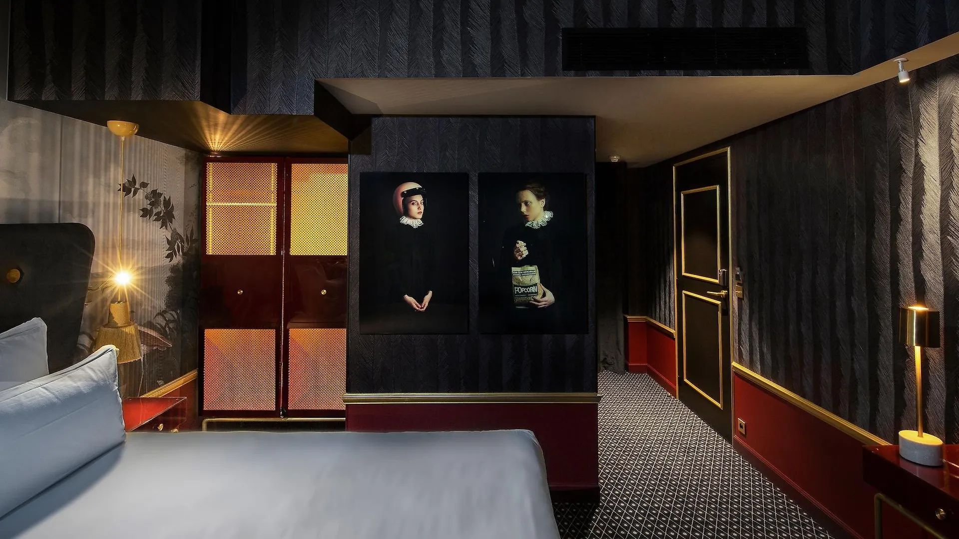 Snob Hotel by Elegancia París