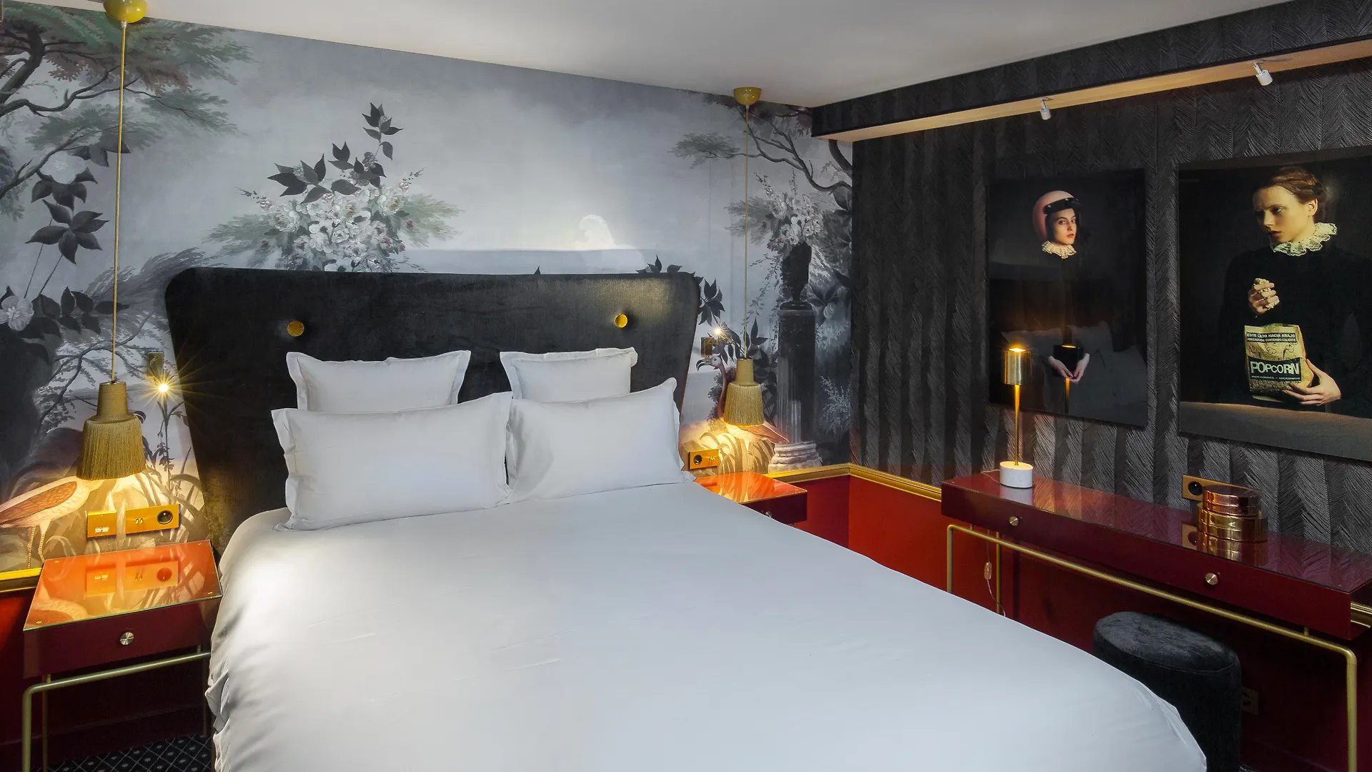 Snob Hotel by Elegancia París