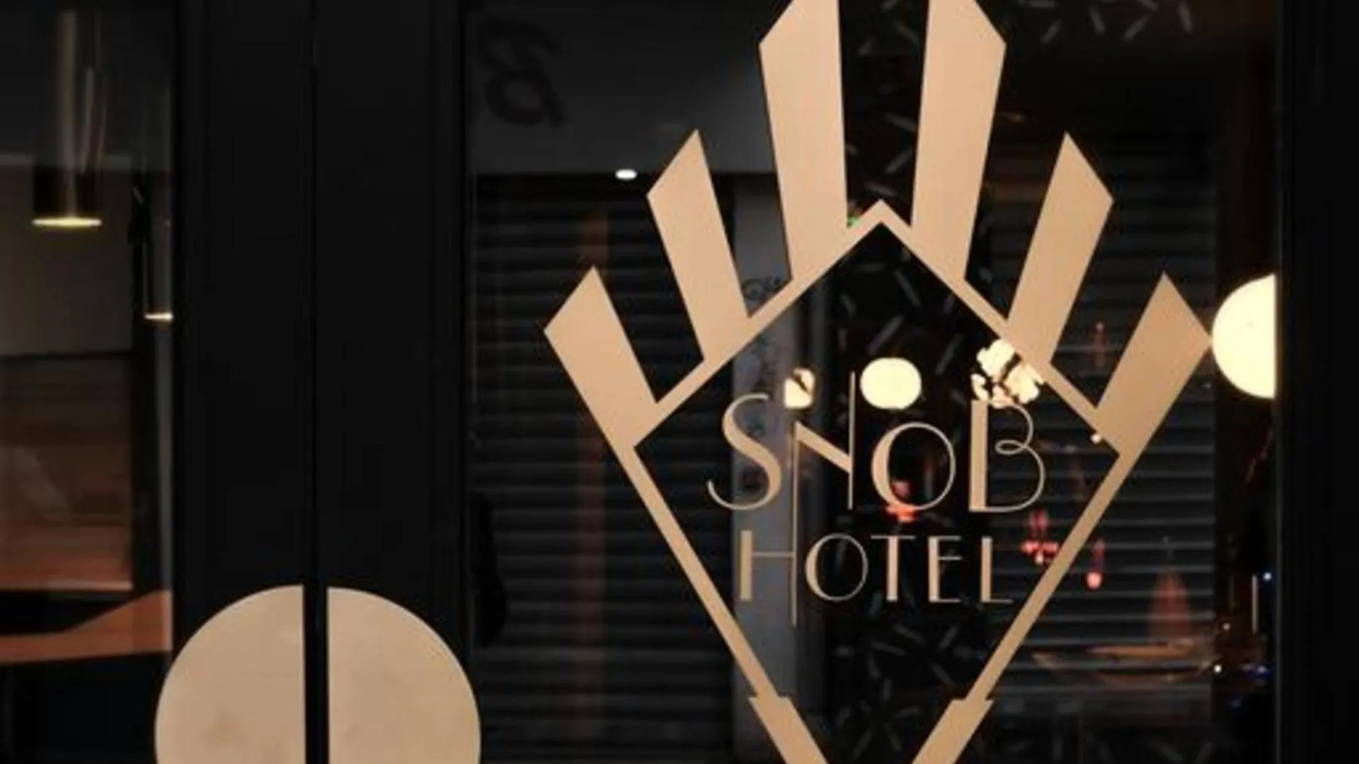 Snob Hotel by Elegancia París