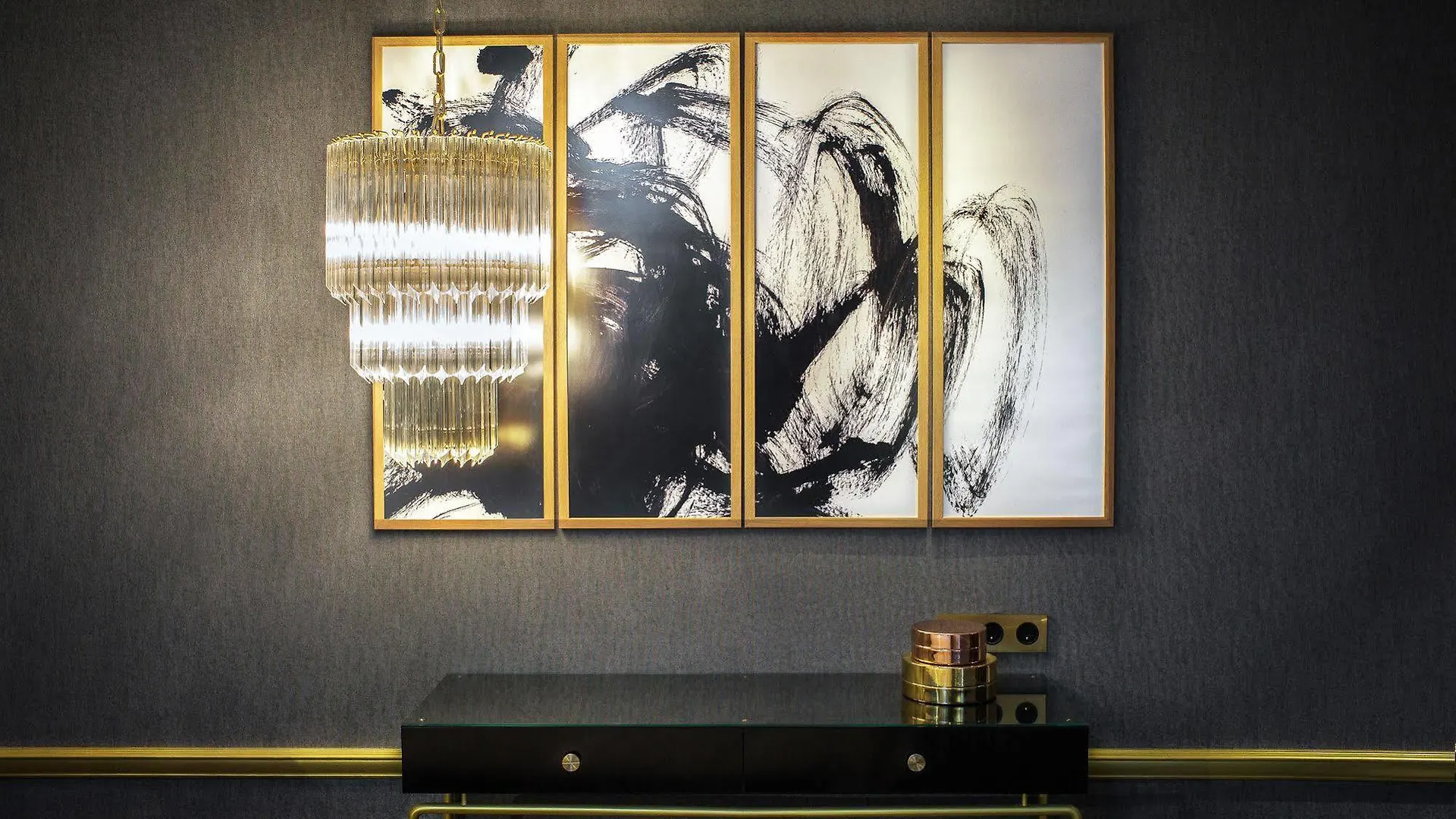 Snob Hotel by Elegancia París 4*,